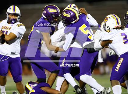 Thumbnail 3 in Norwalk vs. Lynwood photogallery.