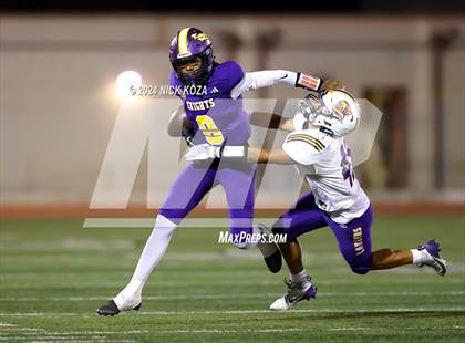 Thumbnail 1 in Norwalk vs. Lynwood photogallery.