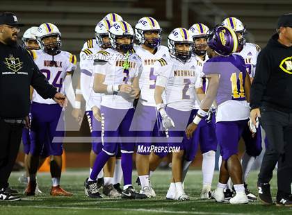 Thumbnail 3 in Norwalk vs. Lynwood photogallery.