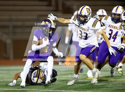 Thumbnail 2 in Norwalk vs. Lynwood photogallery.