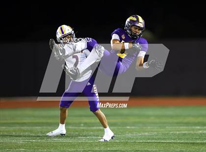 Thumbnail 3 in Norwalk vs. Lynwood photogallery.