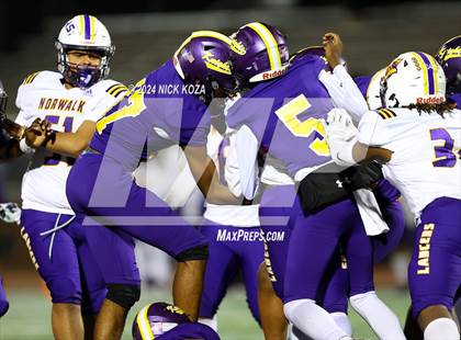 Thumbnail 1 in Norwalk vs. Lynwood photogallery.