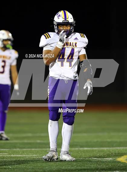 Thumbnail 2 in Norwalk vs. Lynwood photogallery.