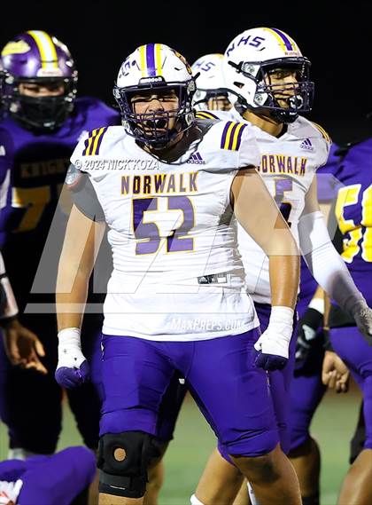 Thumbnail 1 in Norwalk vs. Lynwood photogallery.