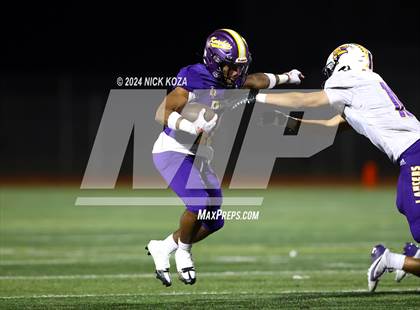 Thumbnail 2 in Norwalk vs. Lynwood photogallery.