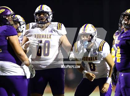 Thumbnail 2 in Norwalk vs. Lynwood photogallery.