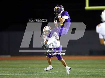Thumbnail 1 in Norwalk vs. Lynwood photogallery.