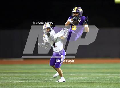 Thumbnail 2 in Norwalk vs. Lynwood photogallery.