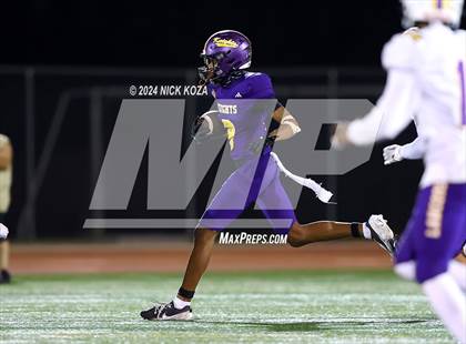 Thumbnail 1 in Norwalk vs. Lynwood photogallery.