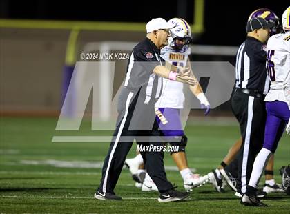 Thumbnail 2 in Norwalk vs. Lynwood photogallery.