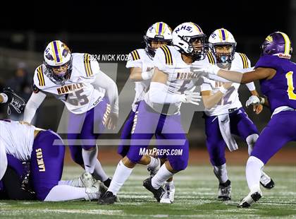 Thumbnail 3 in Norwalk vs. Lynwood photogallery.