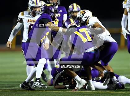 Thumbnail 1 in Norwalk vs. Lynwood photogallery.
