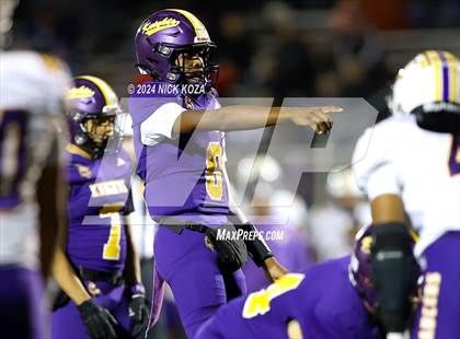 Thumbnail 3 in Norwalk vs. Lynwood photogallery.