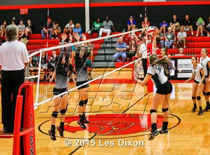 Thumbnail 1 in Kennedale @ Lorena photogallery.