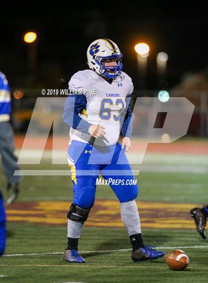 Thumbnail 2 in Ellenville vs. Lansing (NYSPHSAA 8-Man Regional) photogallery.