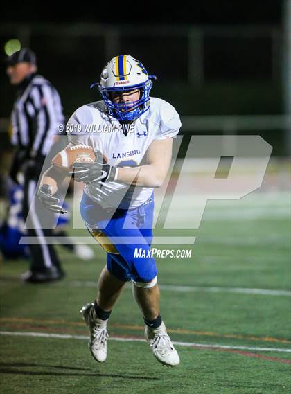 Thumbnail 2 in Ellenville vs. Lansing (NYSPHSAA 8-Man Regional) photogallery.