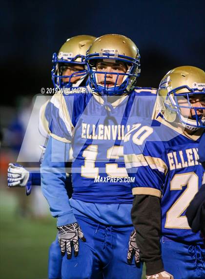 Thumbnail 2 in Ellenville vs. Lansing (NYSPHSAA 8-Man Regional) photogallery.