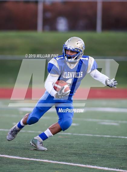 Thumbnail 3 in Ellenville vs. Lansing (NYSPHSAA 8-Man Regional) photogallery.