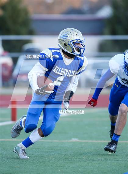 Thumbnail 3 in Ellenville vs. Lansing (NYSPHSAA 8-Man Regional) photogallery.