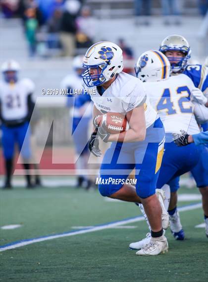 Thumbnail 1 in Ellenville vs. Lansing (NYSPHSAA 8-Man Regional) photogallery.
