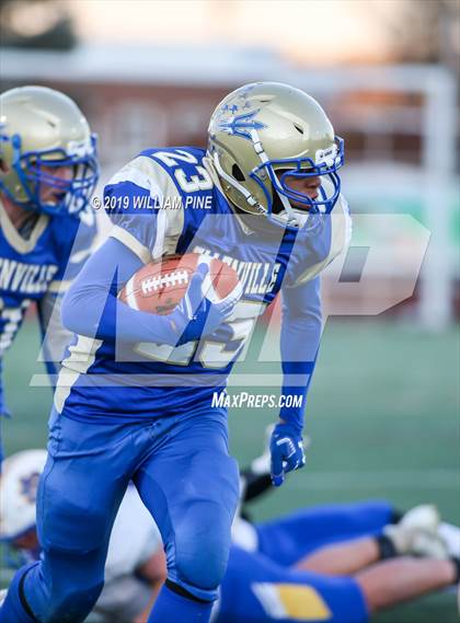 Thumbnail 3 in Ellenville vs. Lansing (NYSPHSAA 8-Man Regional) photogallery.