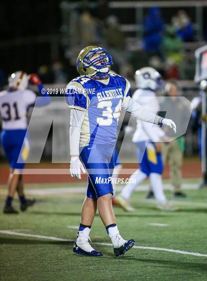 Thumbnail 3 in Ellenville vs. Lansing (NYSPHSAA 8-Man Regional) photogallery.