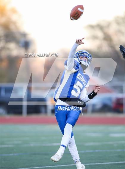 Thumbnail 1 in Ellenville vs. Lansing (NYSPHSAA 8-Man Regional) photogallery.