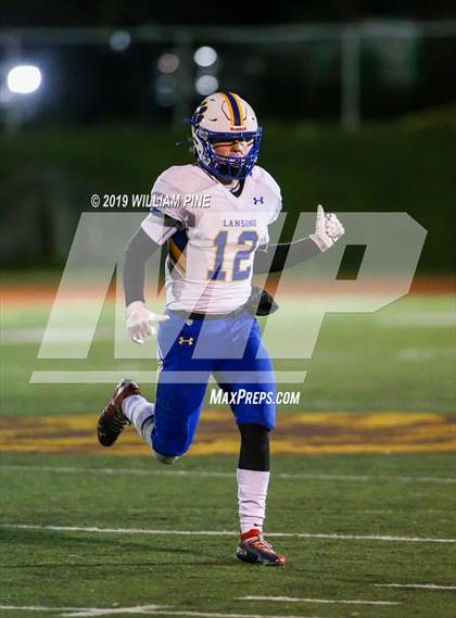 Thumbnail 3 in Ellenville vs. Lansing (NYSPHSAA 8-Man Regional) photogallery.