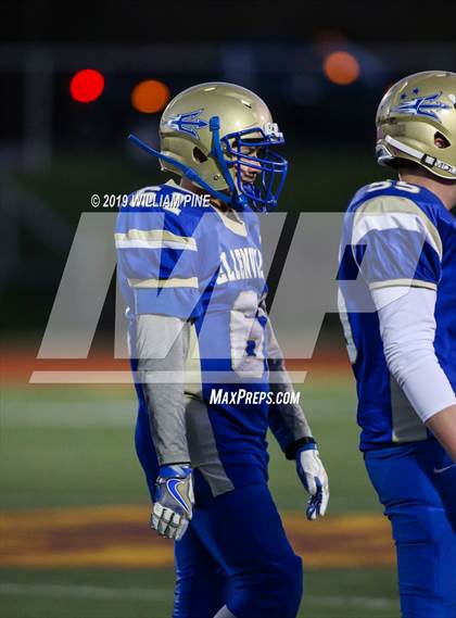 Thumbnail 2 in Ellenville vs. Lansing (NYSPHSAA 8-Man Regional) photogallery.