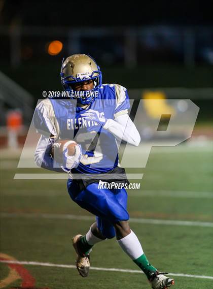 Thumbnail 1 in Ellenville vs. Lansing (NYSPHSAA 8-Man Regional) photogallery.