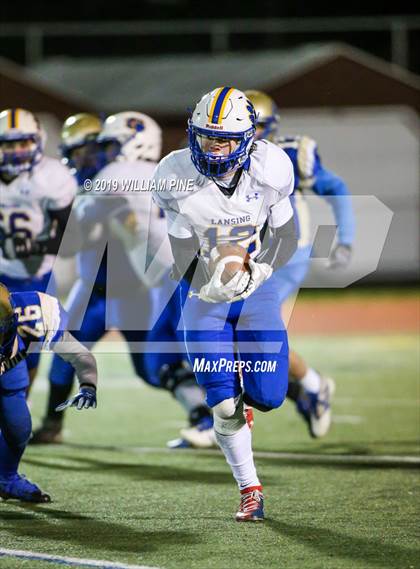 Thumbnail 2 in Ellenville vs. Lansing (NYSPHSAA 8-Man Regional) photogallery.