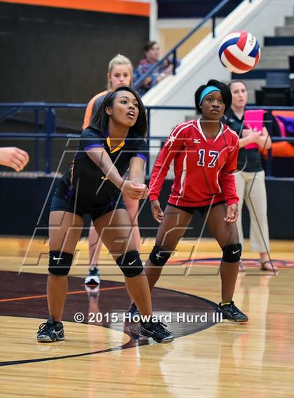 Thumbnail 2 in Everman @ Aledo photogallery.