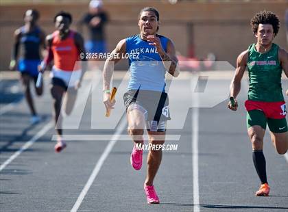Thumbnail 2 in UIL 6A Track & Field Area 13&14 (4x200M) photogallery.