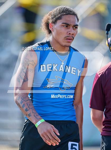 Thumbnail 1 in UIL 6A Track & Field Area 13&14 (4x200M) photogallery.