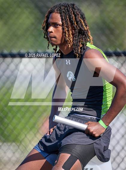 Thumbnail 3 in UIL 6A Track & Field Area 13&14 (4x200M) photogallery.