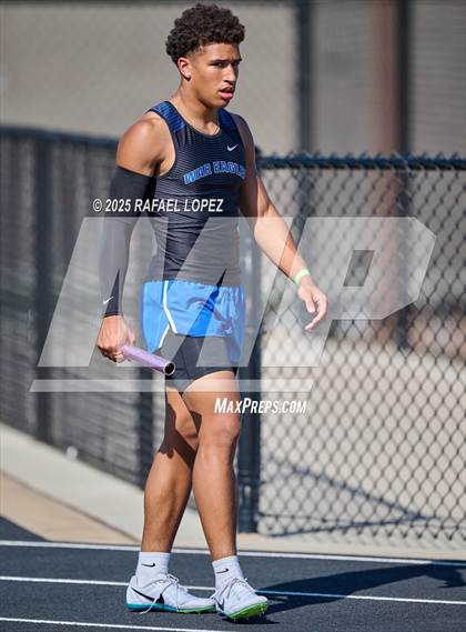 Thumbnail 1 in UIL 6A Track & Field Area 13&14 (4x200M) photogallery.