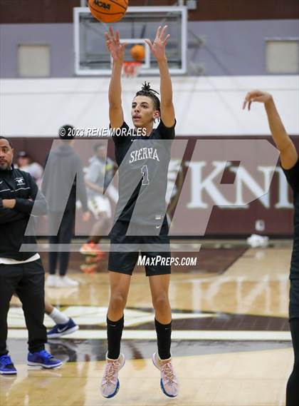 Thumbnail 1 in Sierra Canyon vs St Francis photogallery.