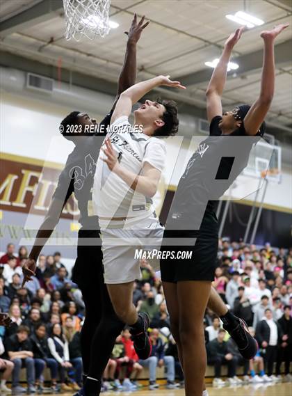 Thumbnail 3 in Sierra Canyon vs St Francis photogallery.