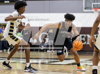 Thumbnail 2 in Sierra Canyon vs St Francis photogallery.