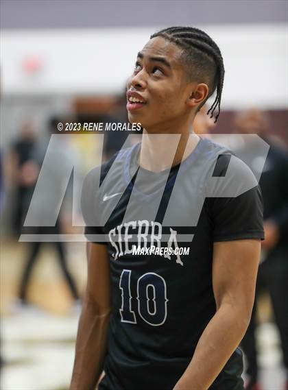Thumbnail 3 in Sierra Canyon vs St Francis photogallery.