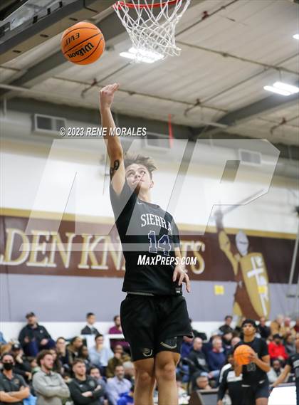 Thumbnail 3 in Sierra Canyon vs St Francis photogallery.