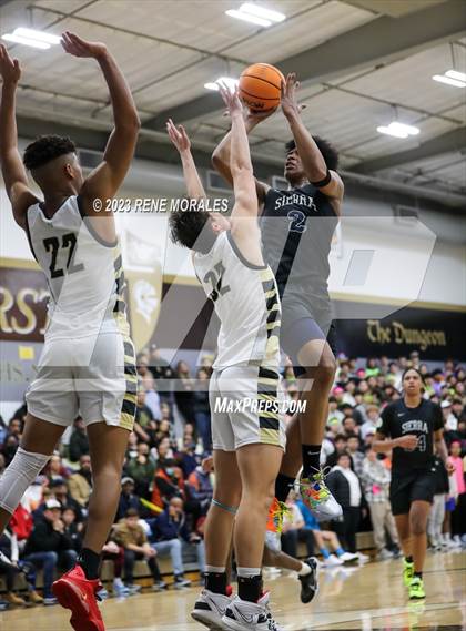 Thumbnail 2 in Sierra Canyon vs St Francis photogallery.