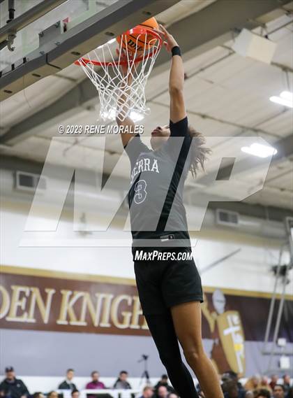 Thumbnail 3 in Sierra Canyon vs St Francis photogallery.