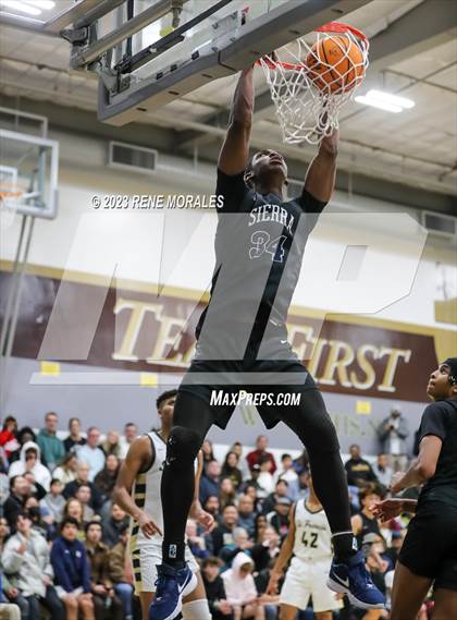 Thumbnail 2 in Sierra Canyon vs St Francis photogallery.