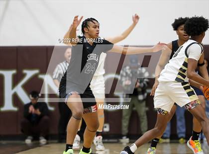 Thumbnail 2 in Sierra Canyon vs St Francis photogallery.