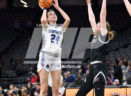 Thumbnail 3 in Shalhevet vs. San Domenico (CIF State D4 Final) photogallery.