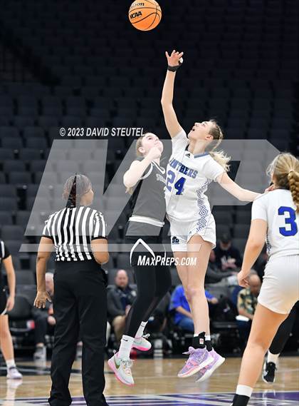 Thumbnail 1 in Shalhevet vs. San Domenico (CIF State D4 Final) photogallery.