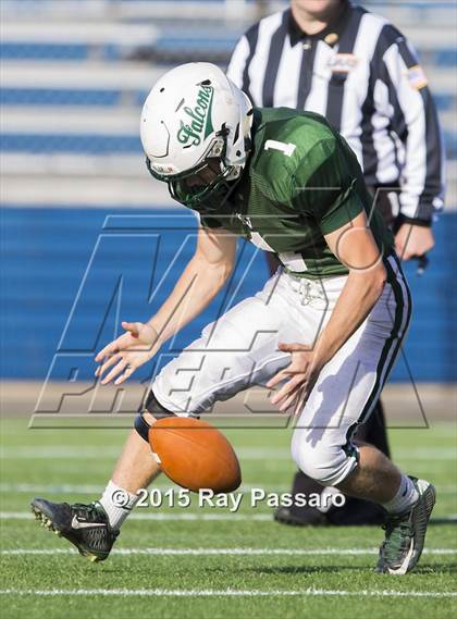 Thumbnail 3 in Shoreham-Wading River vs. Locust Valley (Long Island Class IV Final) photogallery.