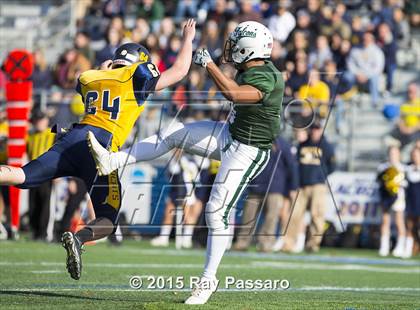 Thumbnail 3 in Shoreham-Wading River vs. Locust Valley (Long Island Class IV Final) photogallery.