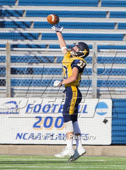 Thumbnail 3 in Shoreham-Wading River vs. Locust Valley (Long Island Class IV Final) photogallery.